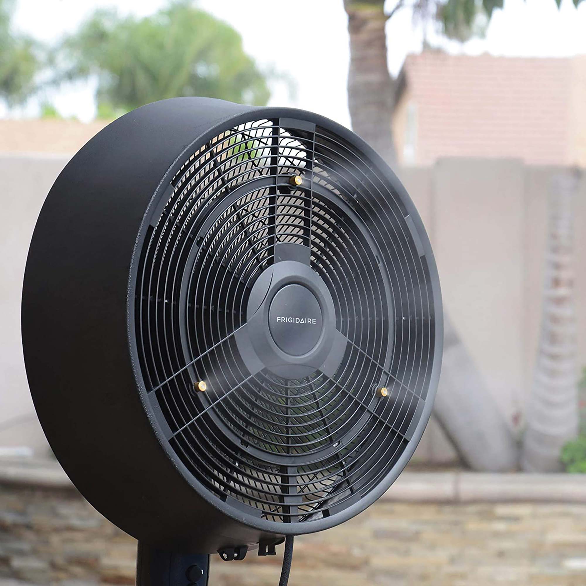 Frigidaire Misting Pedestal Fan outside