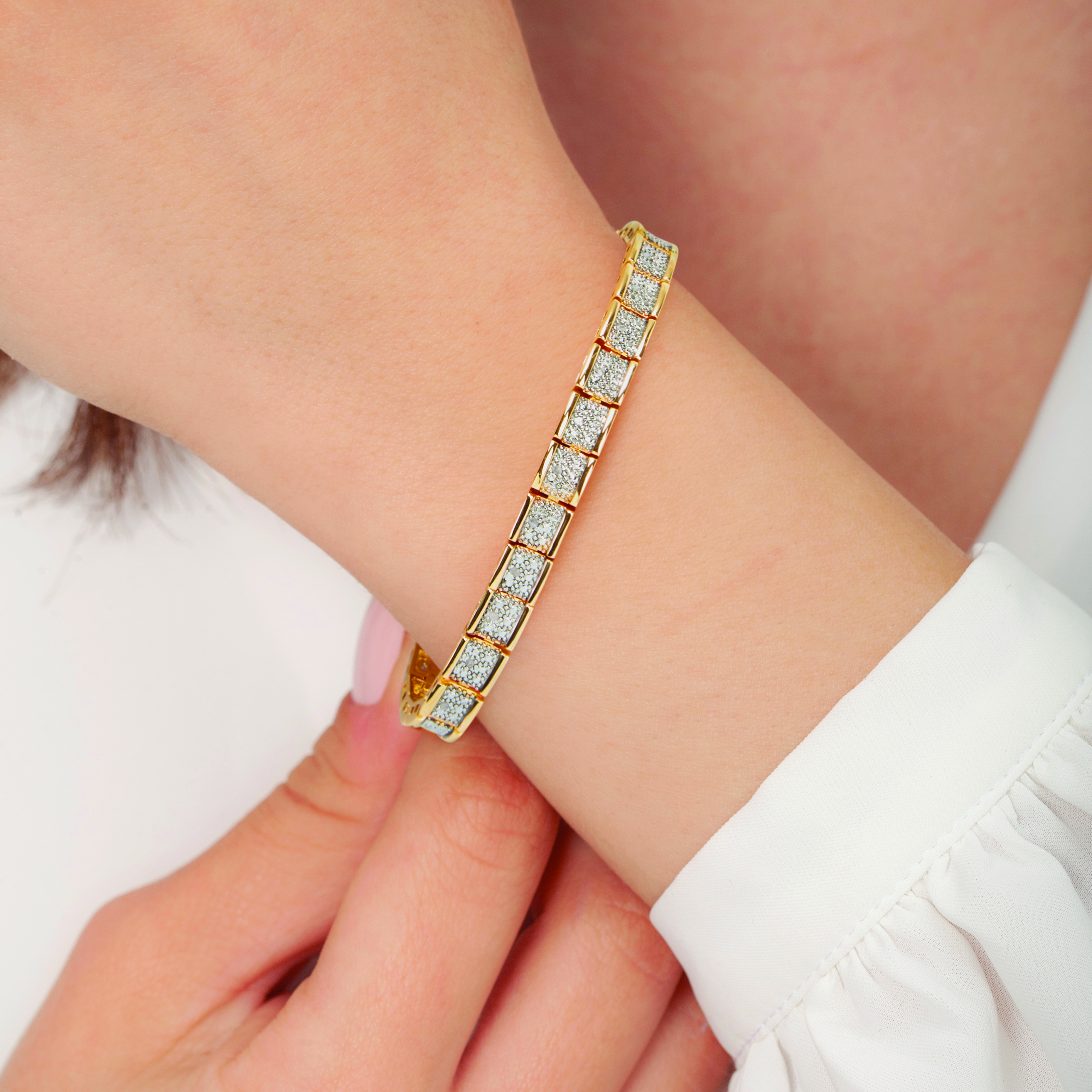 Diamond bracelet for women