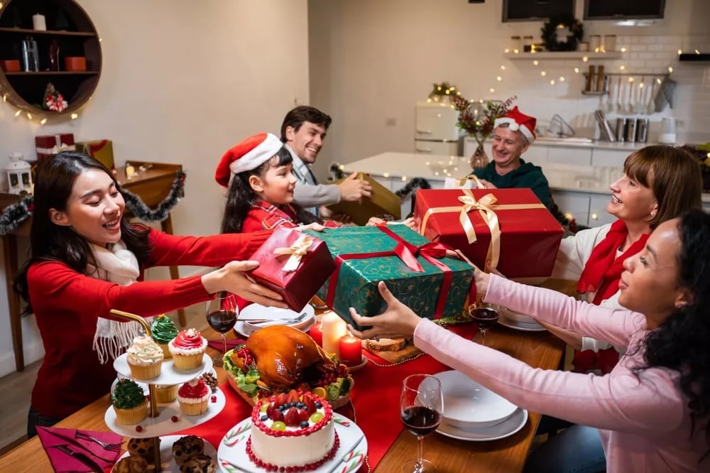 Great Gift Ideas For Everyone To Enjoy This Season