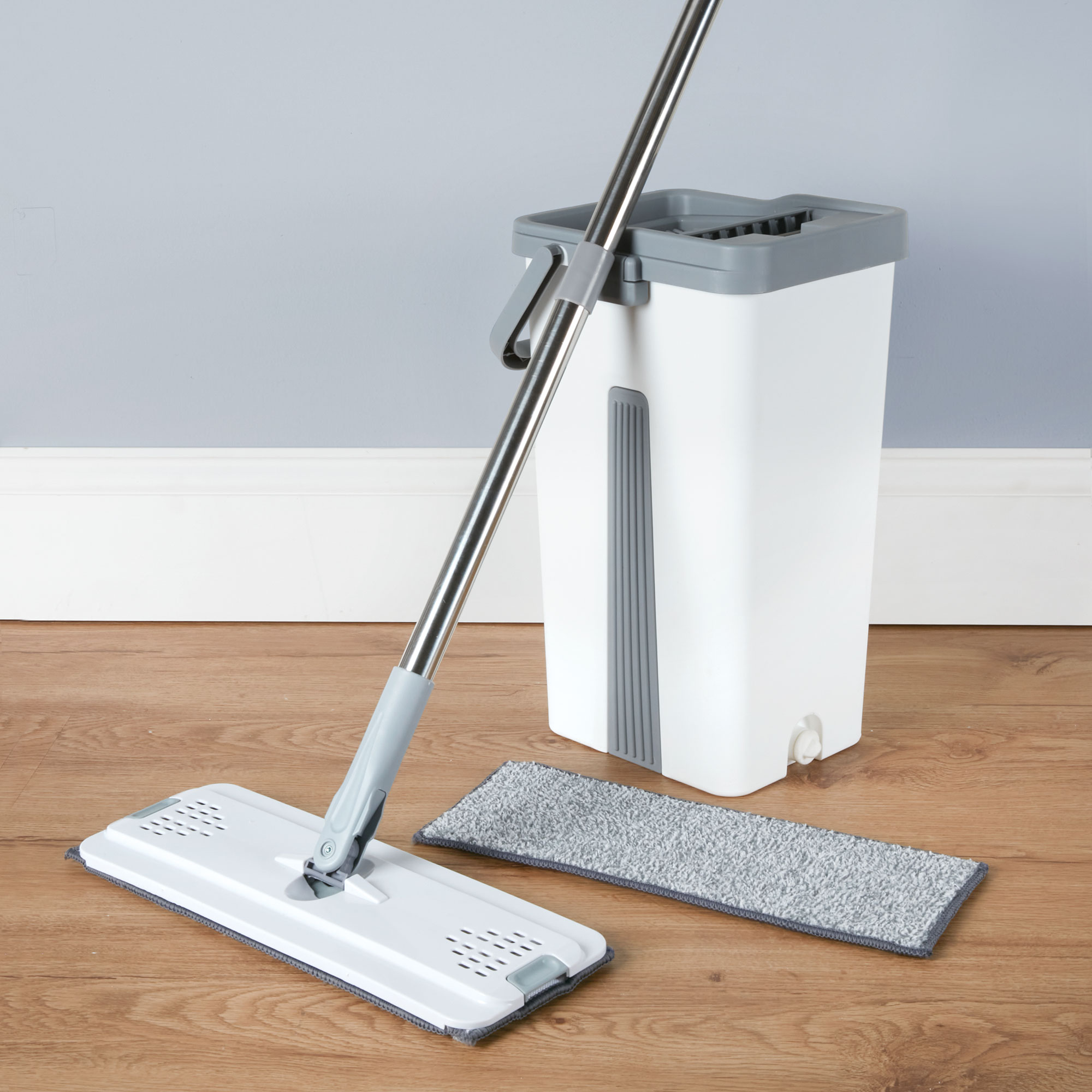 Flat Mop & Bucket Cleaning Set