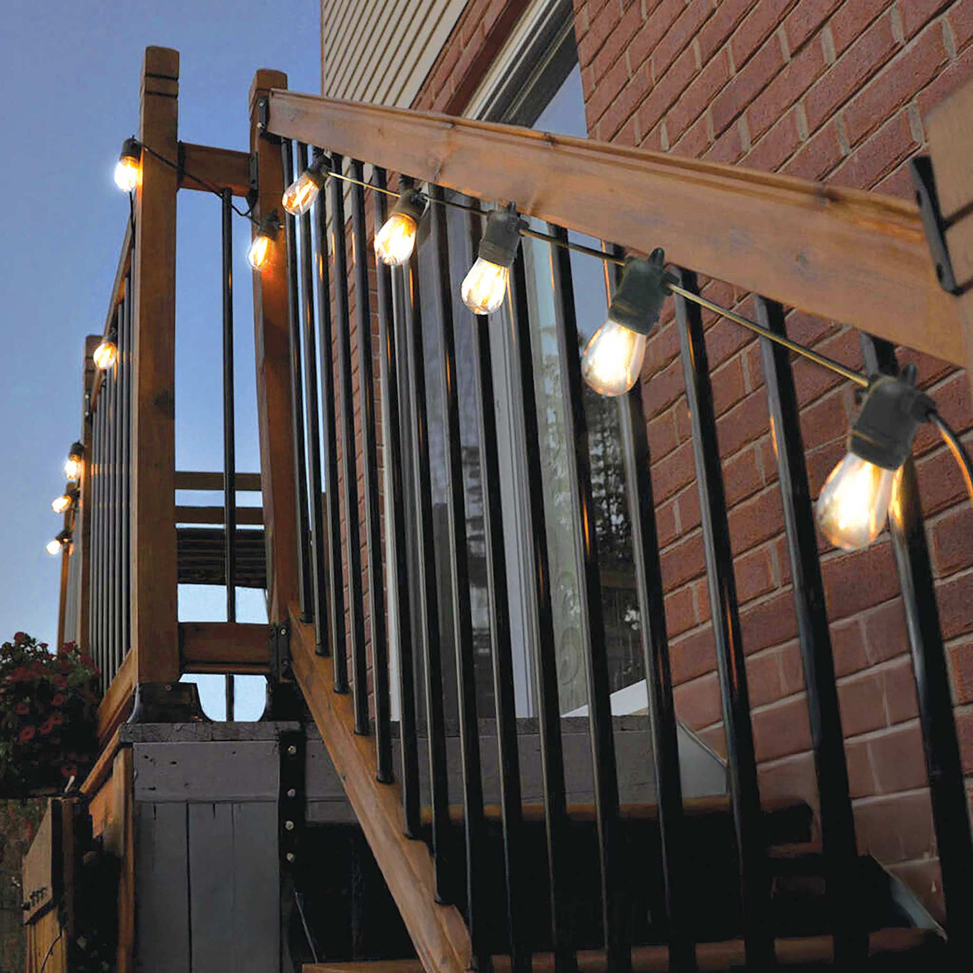 35' 15-LED Solar String Lights