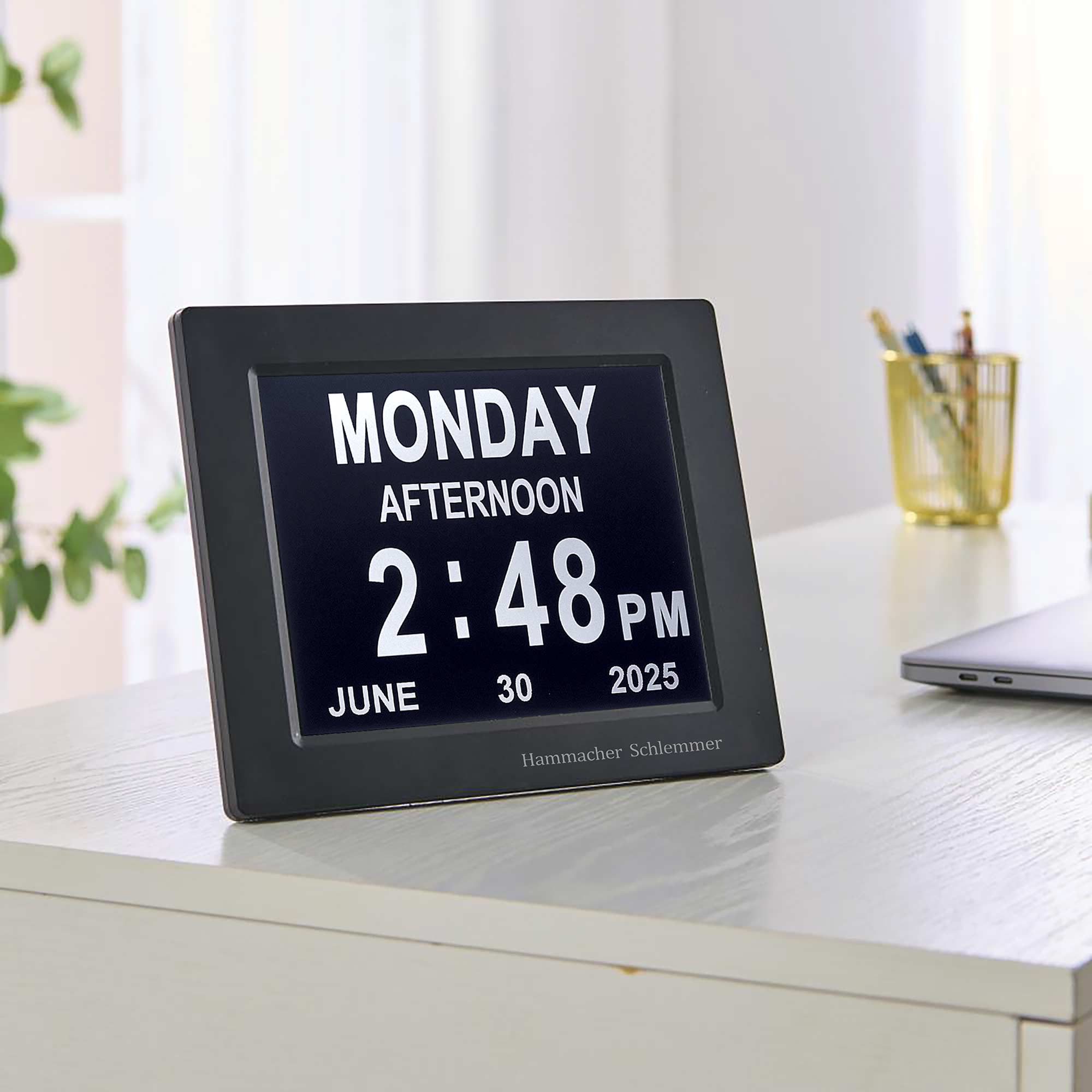 Easy-To-Read Clock