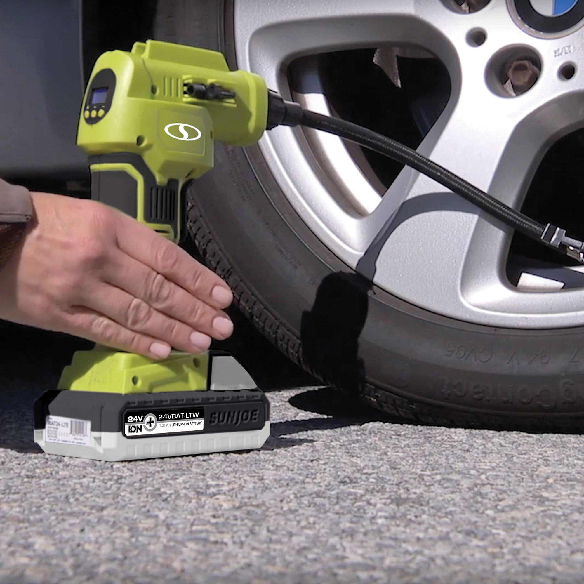 Sun Joe 24V Cordless Portable Air Compressor Kit
