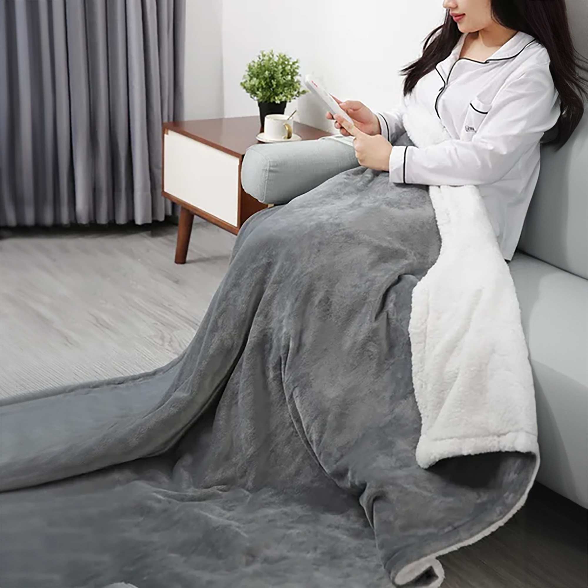 Black & Decker Heated Faux Shearling Throw - Grey